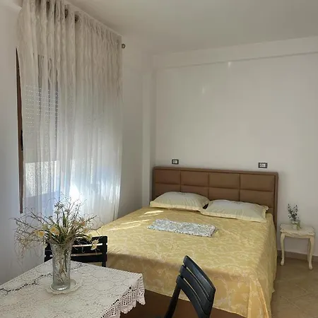 At Lume Gasthof Orikum